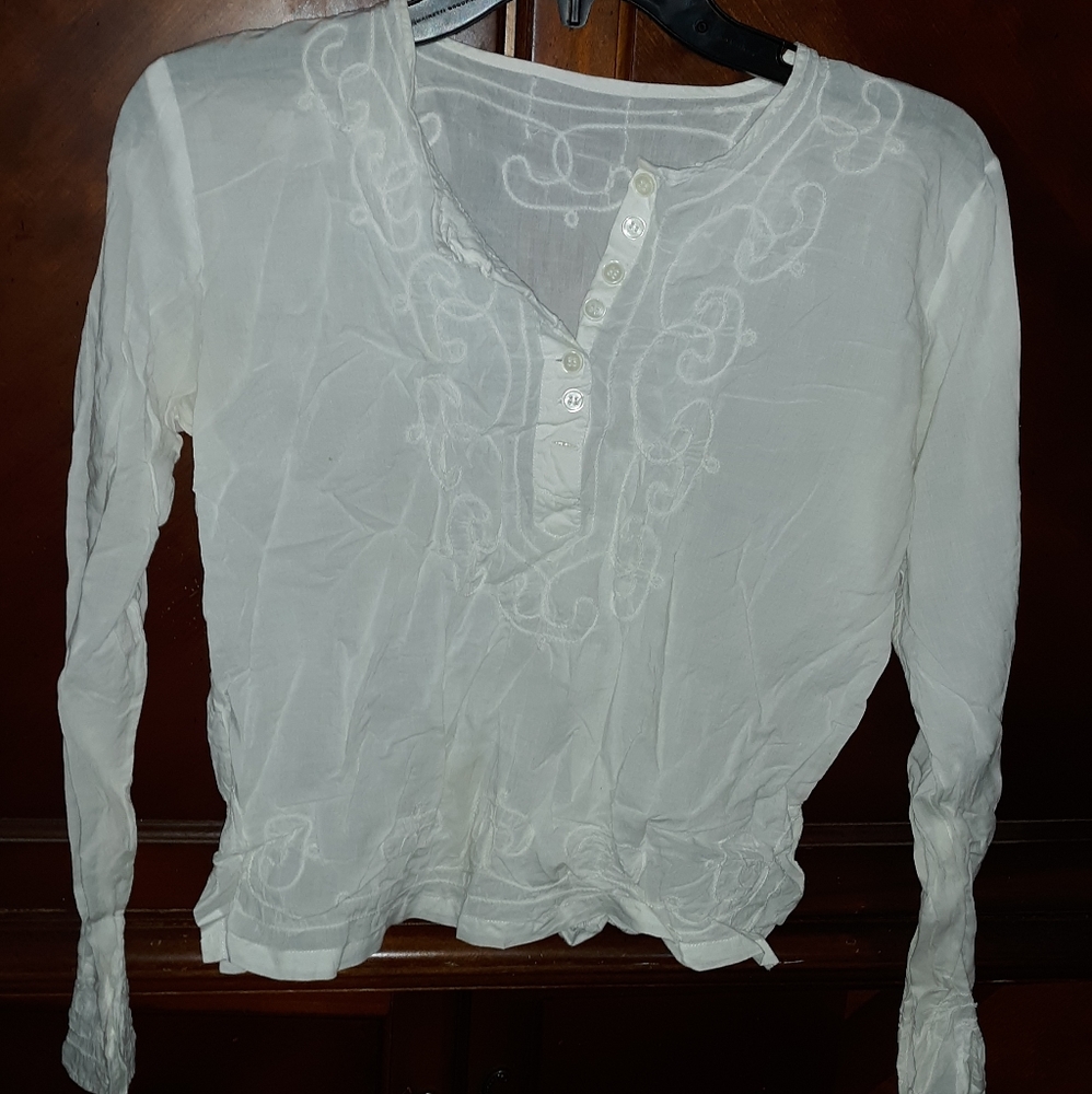 White long sleeve shirt